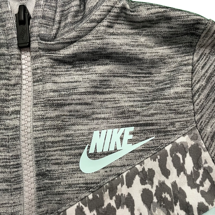 Conjunto buzo Nike Dri Fit para niñas
